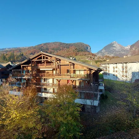Apartment Chaleureux Avec Balcon Au Centre De - Fr-1-624-83