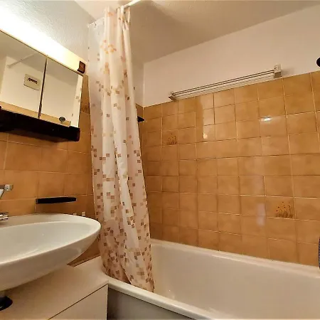 Chaleureux Avec Balcon Au Centre De - Fr-1-624-83 Apartment Samoens