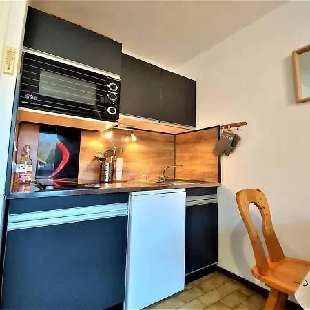 Apartment Chaleureux Avec Balcon Au Centre De - Fr-1-624-83